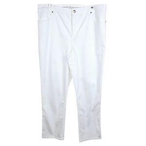 Chico's #570258018 So Slimming White Girlfriend Ankle Jeans NWT